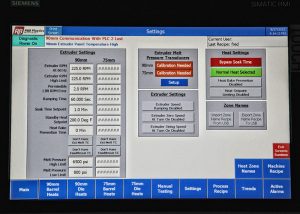 grooved feed extruder screen setup